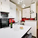 GuestReady - Amazing 2BR Flat near Passy Village